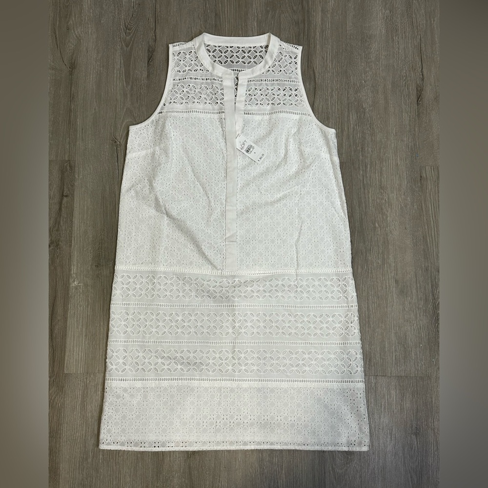 Gorgeous white sleeveless dress